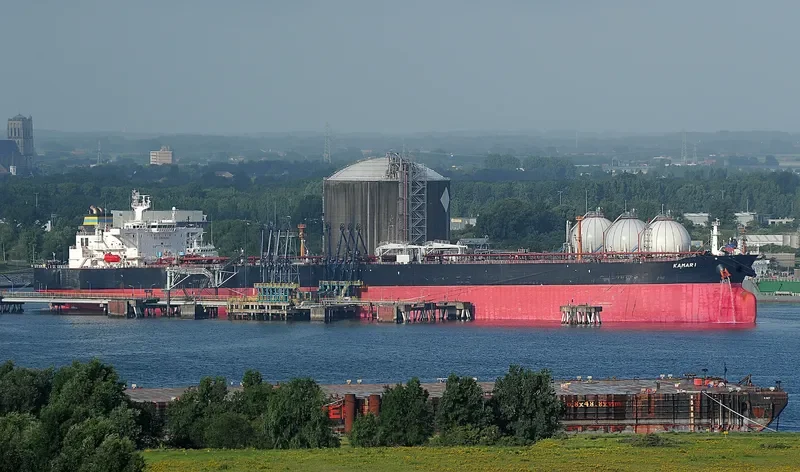 CASCADE SPIRIT Tanker IMO 9399492 photo 4