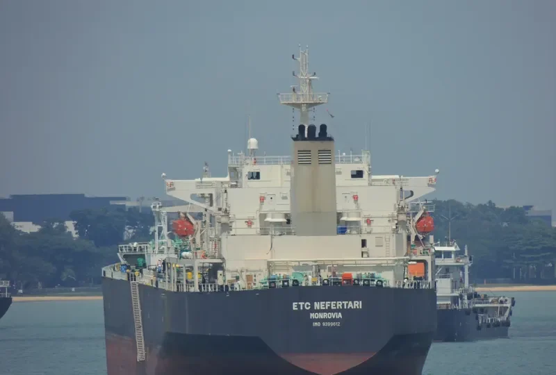 ETC NEFERTARI Tanker IMO 9399612 photo 2