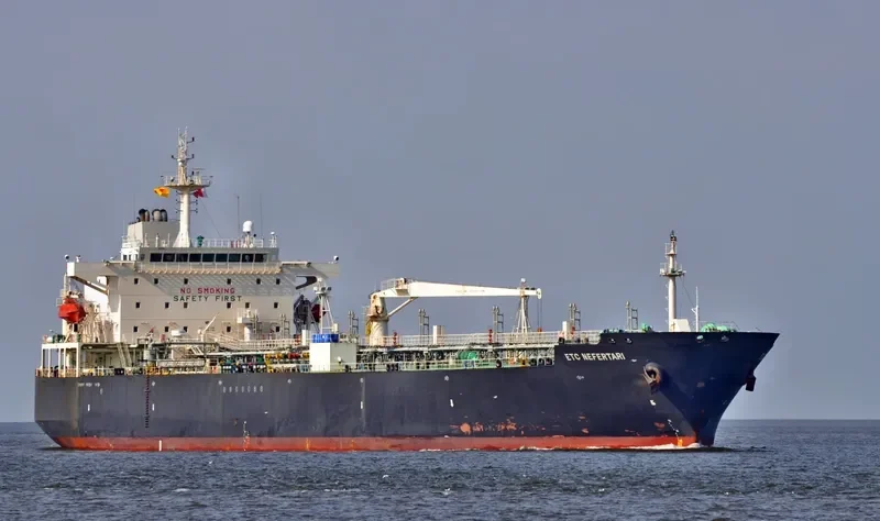 ETC NEFERTARI Tanker IMO 9399612 photo 5