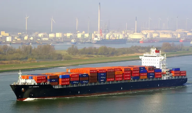 ROBIN 2 Container Ship IMO 9399739 photo 10