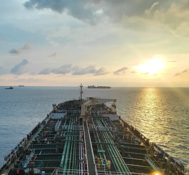 SWARNA SINDHU Tanker IMO 9399818 photo 2