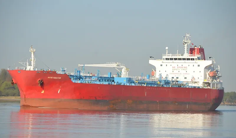 NAVE EQUATOR Tanker IMO 9399923 photo 2