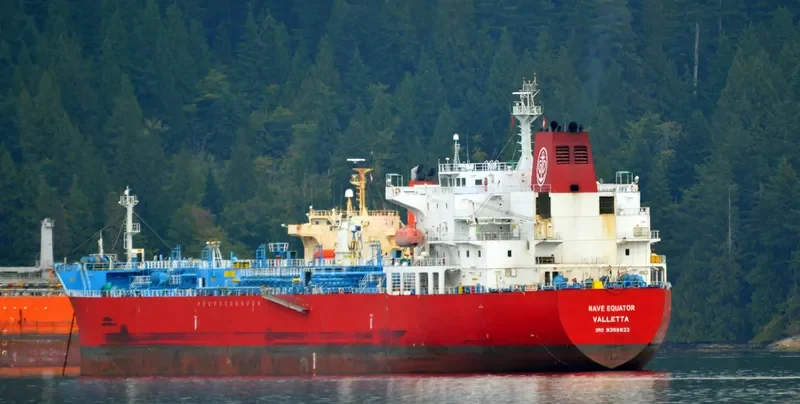 NAVE EQUATOR Tanker IMO 9399923 photo 4