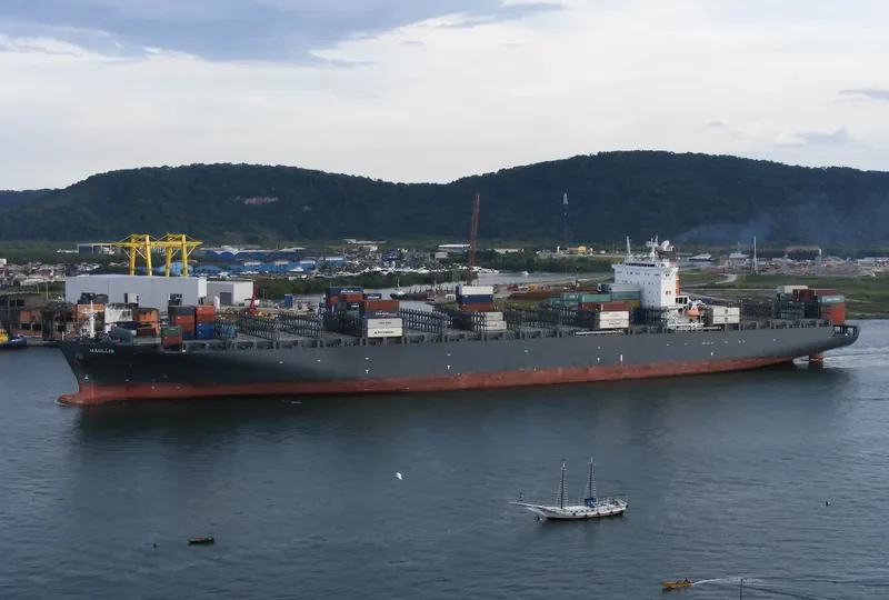 EMIRATES WASL Container Ship IMO 9400071 photo 9