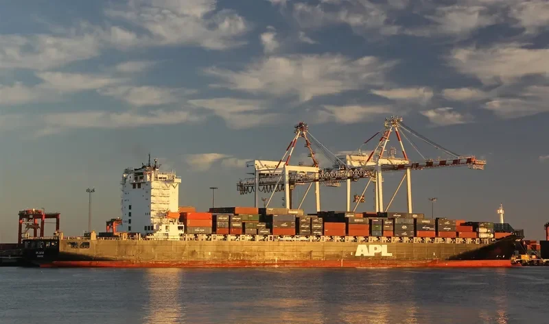 ZHONG GU JIANG SU Container Ship IMO 9400148 photo 10