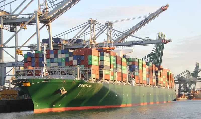 CMA CGM FORT DESAIX Container Ship IMO 9400174 photo 4