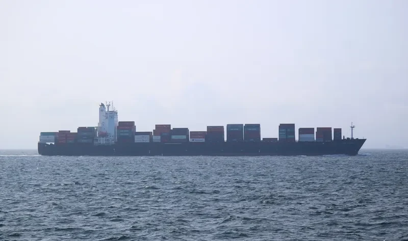 WAN HAI 523 Container Ship IMO 9400198 photo 2