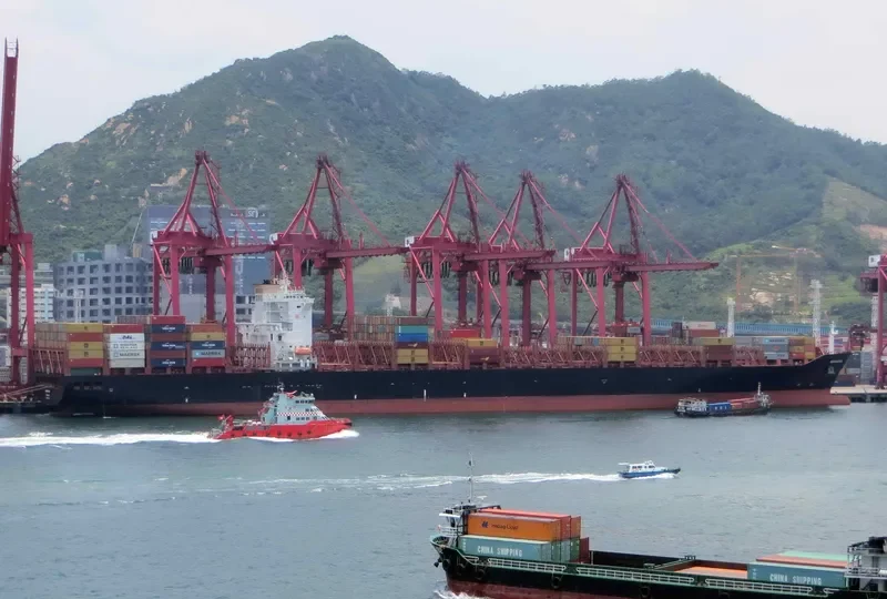 NAVARINO Container Ship IMO 9400289 photo 4