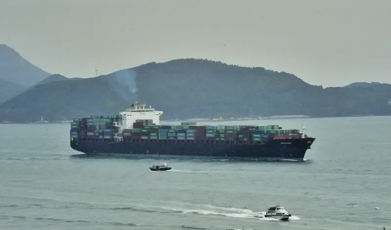NAVARINO Container Ship IMO 9400289 photo 5