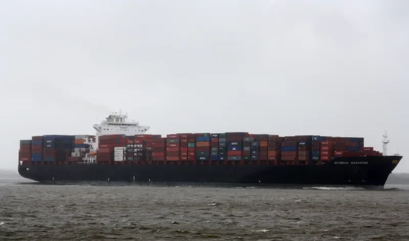 NAVARINO Container Ship IMO 9400289 photo 8
