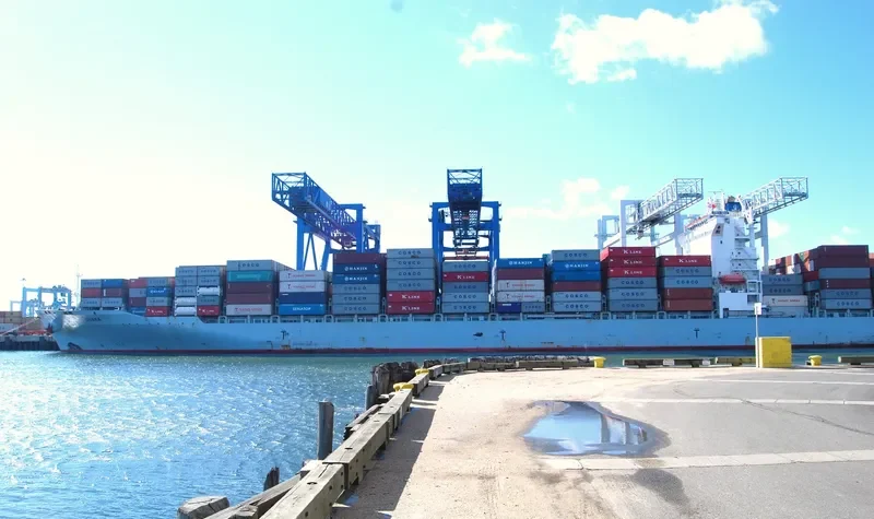 COSCO OSAKA Container Ship IMO 9400291 photo 8