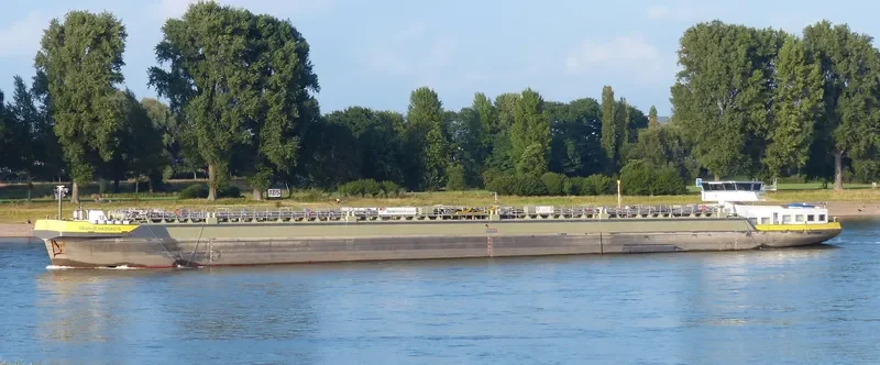 ORANJE NASSAU III Tanker IMO 9400332 photo 2