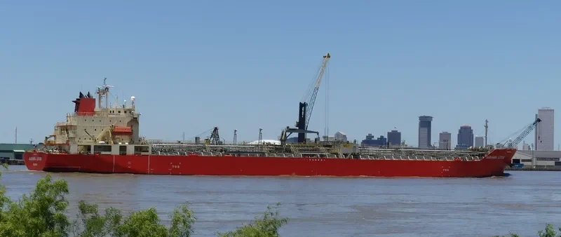 SAKHARA LOTUS Tanker IMO 9400382 photo 8