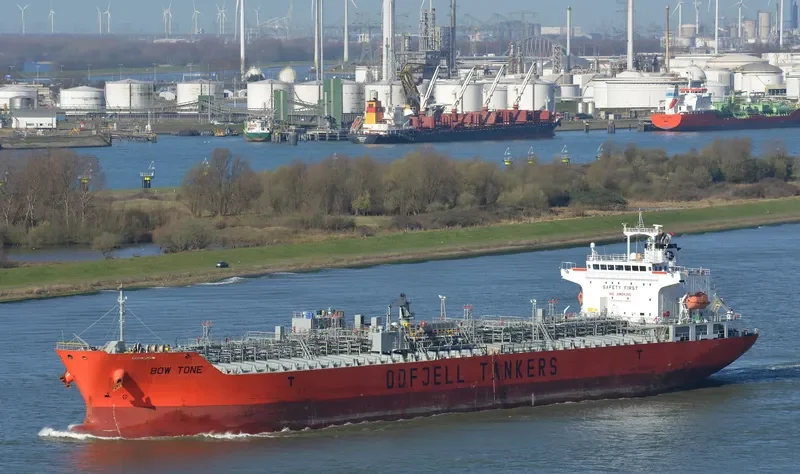 SKARVEN Tanker IMO 9400394 photo 6