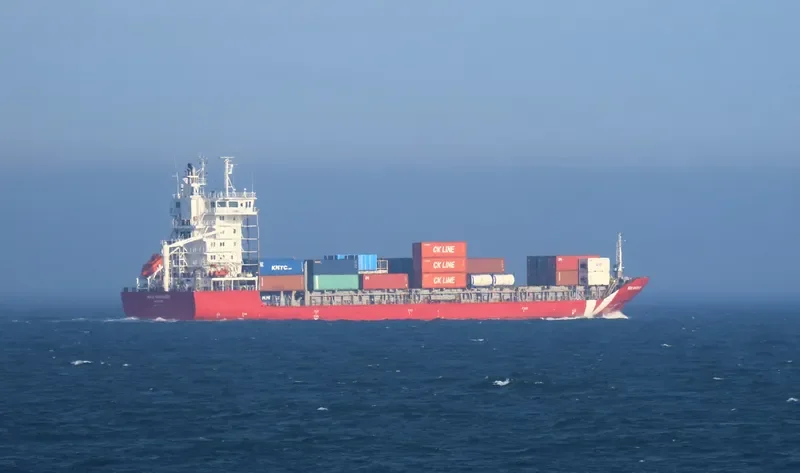 MAX MARINER Container Ship IMO 9400590 photo 2