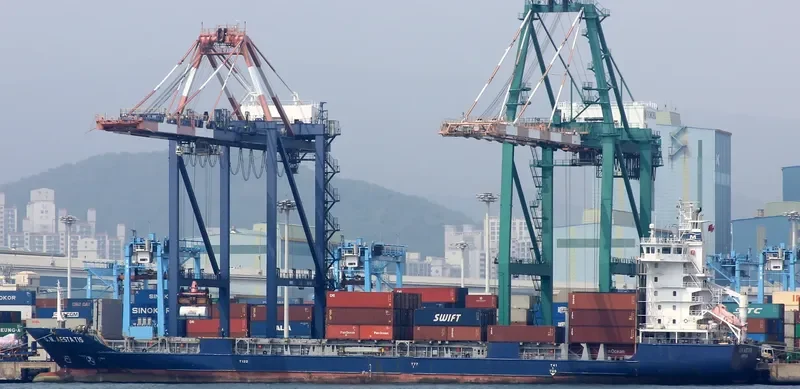 MAX MARINER Container Ship IMO 9400590 photo 4