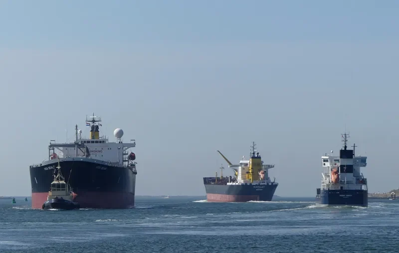 IMPERIAL Tanker IMO 9400849 photo 8