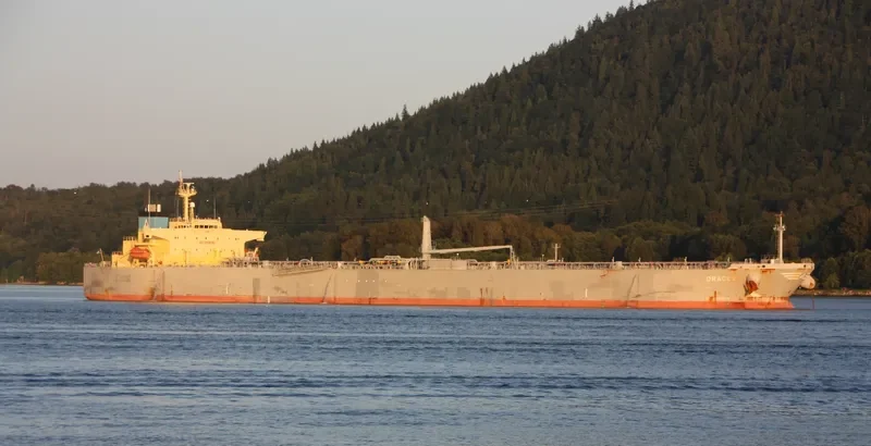 ORACLE Tanker IMO 9400980 photo 6