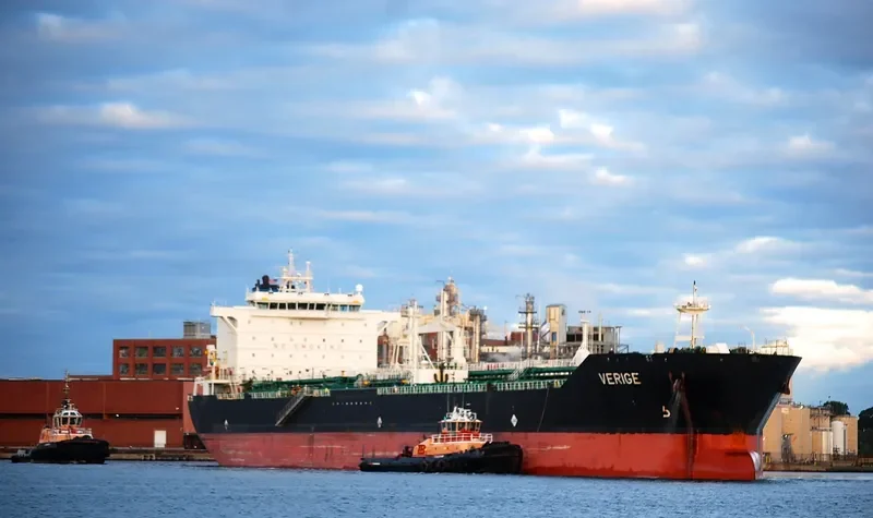 VERIGE Tanker IMO 9401128 photo 4