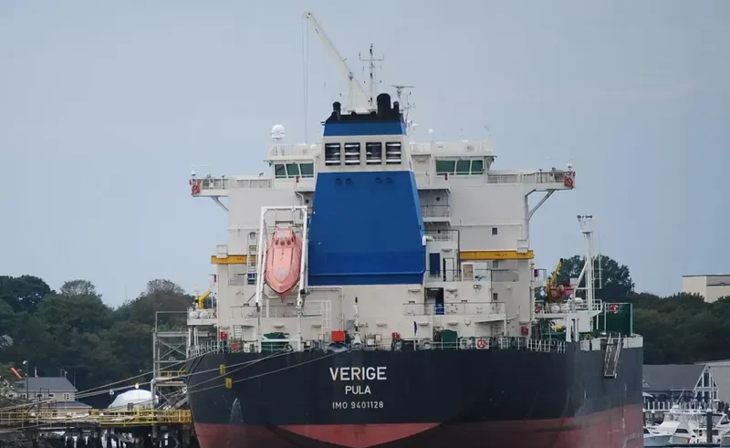 VERIGE Tanker IMO 9401128 photo 6