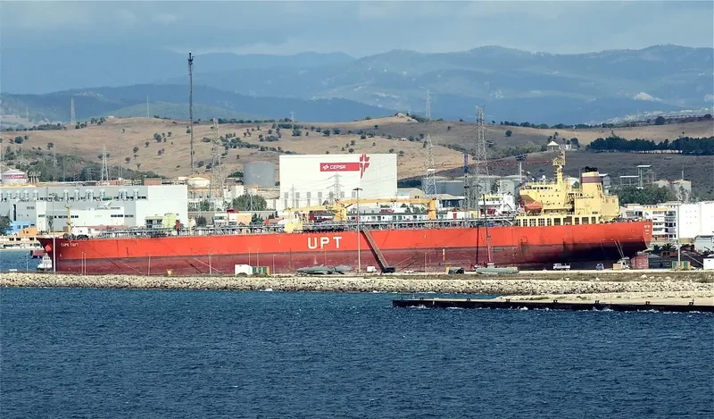 CAPE TAFT Tanker IMO 9401221 photo 3
