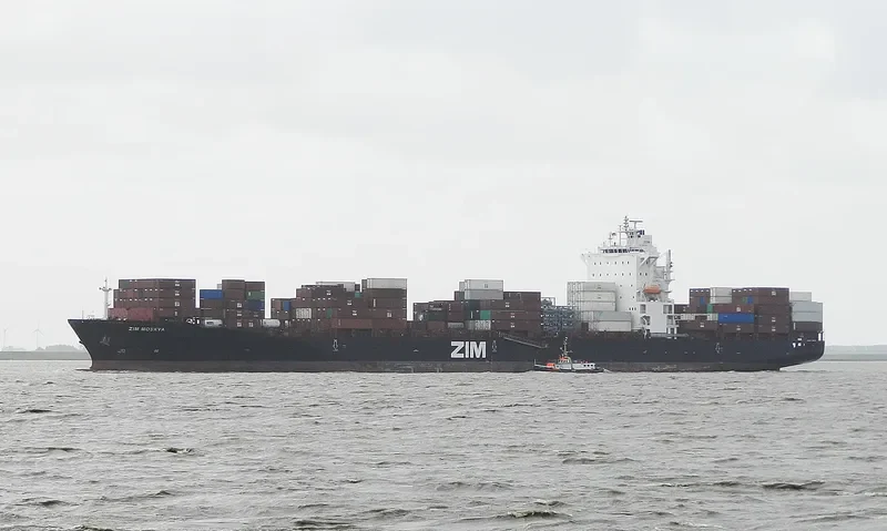 MP THE LAW Container Ship IMO 9401776 photo 5