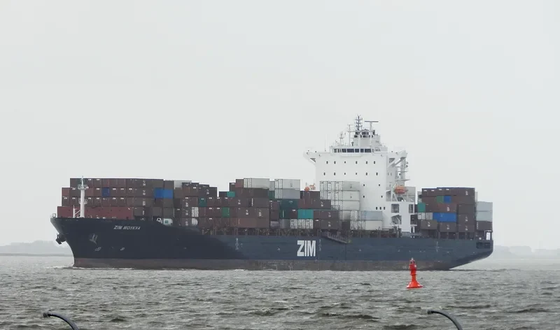 MP THE LAW Container Ship IMO 9401776 photo 6