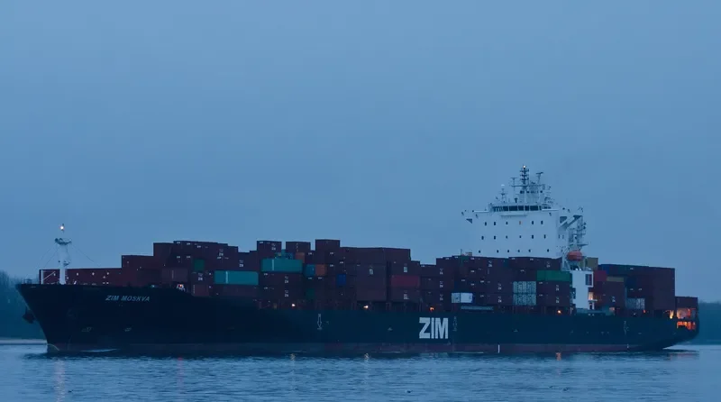 MP THE LAW Container Ship IMO 9401776 photo 10