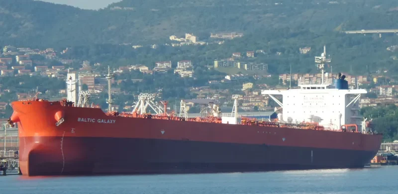 HONG KONG DAWN Tanker IMO 9402237 photo 6