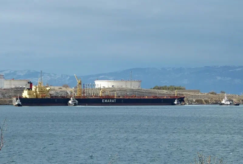 DUBAI GLAMOUR Tanker IMO 9402483