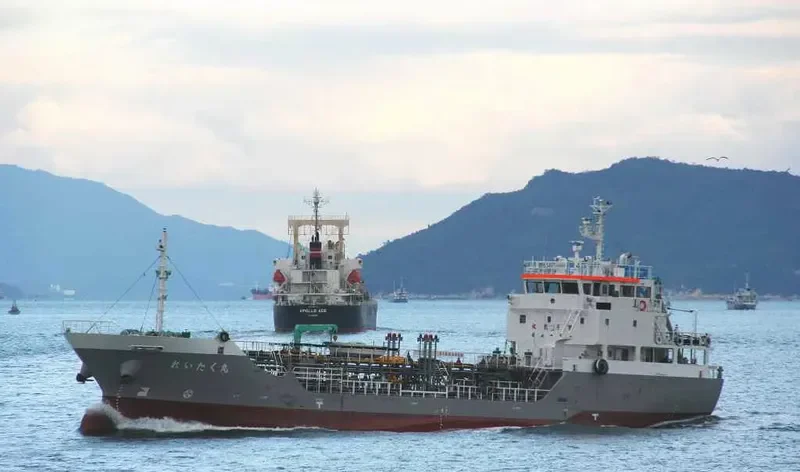 REITAKU MARU Tanker IMO 9402524 photo 4