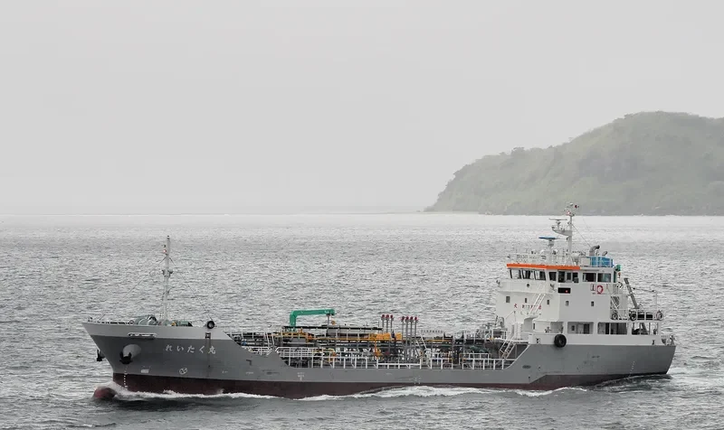 REITAKU MARU Tanker IMO 9402524 photo 5