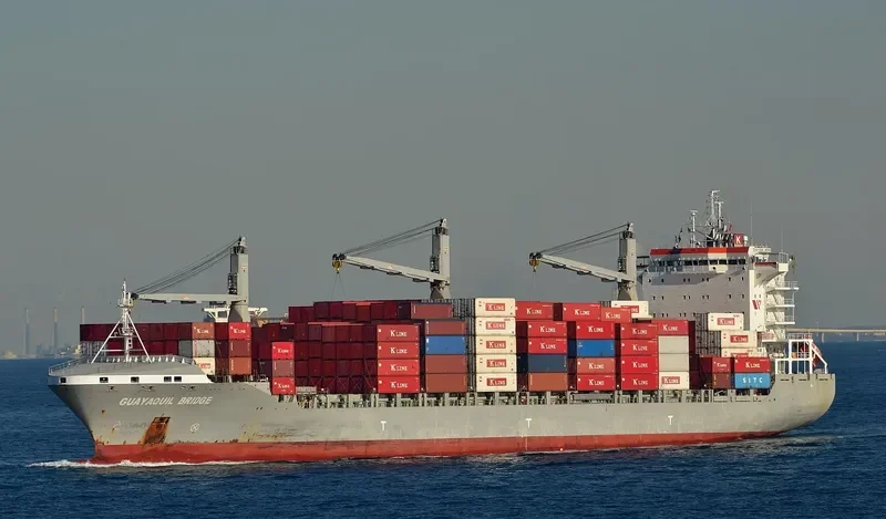 SEASPAN GUAYAQUIL Container Ship IMO 9402641 photo 6