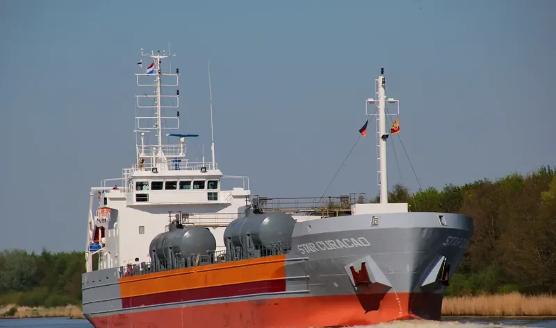 STAR CURACAO Tanker IMO 9402653 photo 2