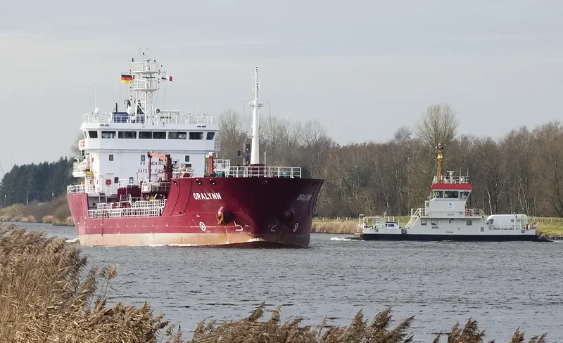 ORALYNN Tanker IMO 9402677 photo 6