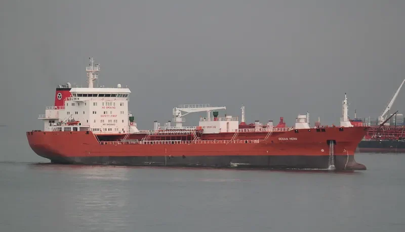 OCEAN HERO Tanker IMO 9402823 photo 4