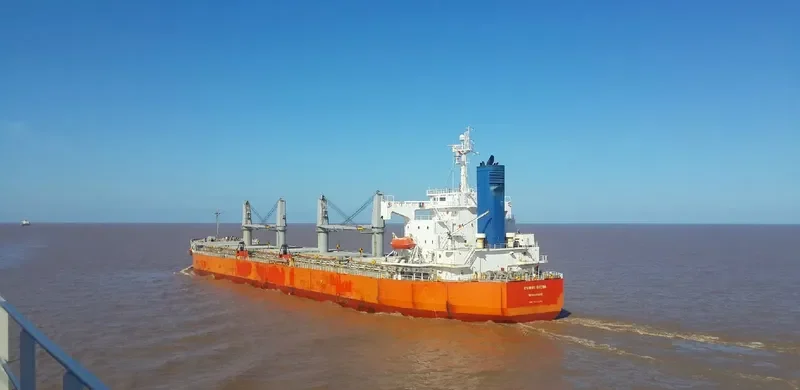 GLOBE CLEOPATRA Bulk Carrier IMO 9403085 photo 2