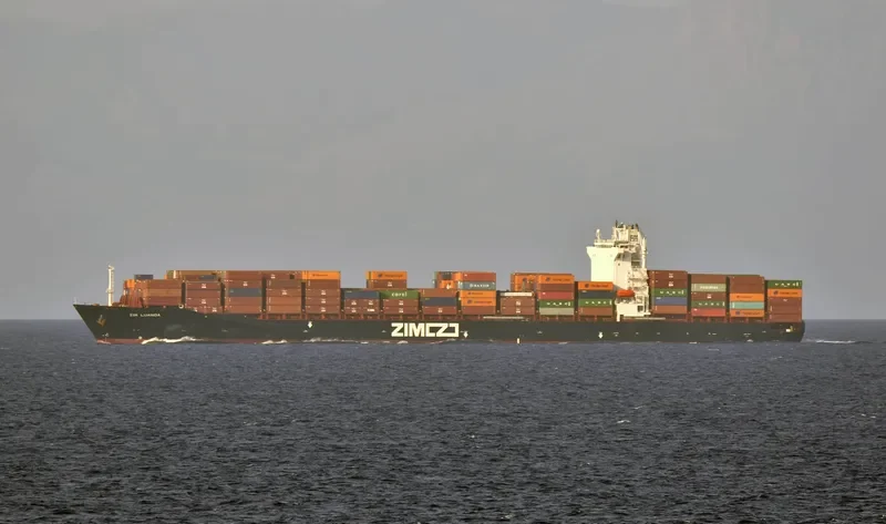 ZIM LUANDA Container Ship IMO 9403229