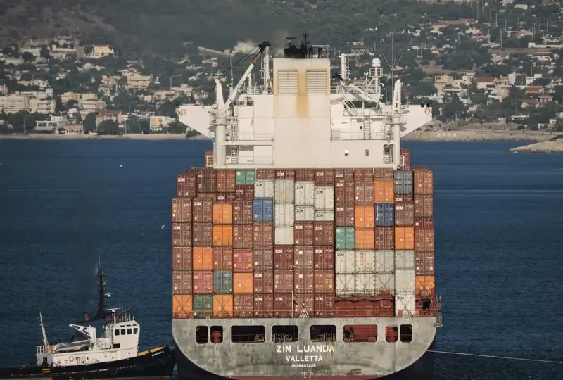 ZIM LUANDA Container Ship IMO 9403229 photo 3