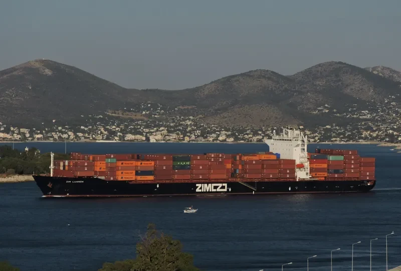 ZIM LUANDA Container Ship IMO 9403229 photo 4