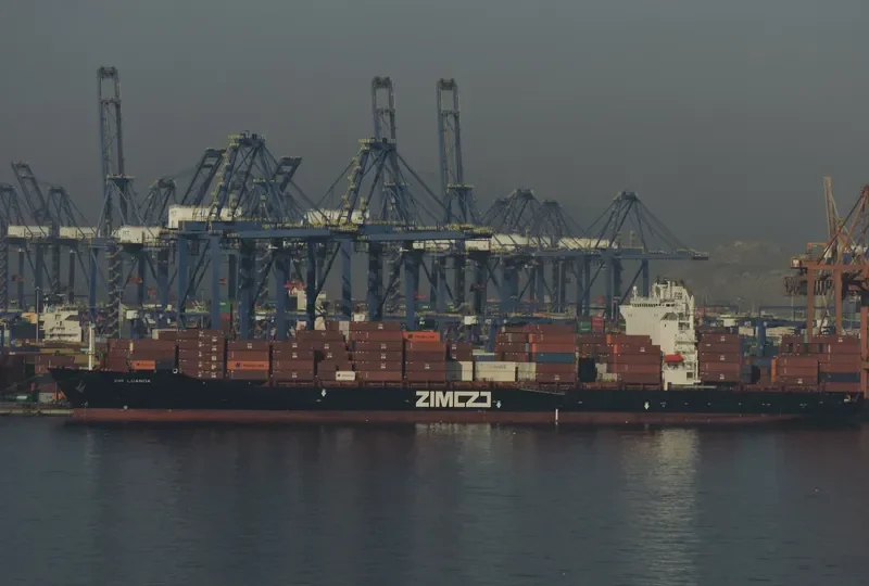 ZIM LUANDA Container Ship IMO 9403229 photo 7