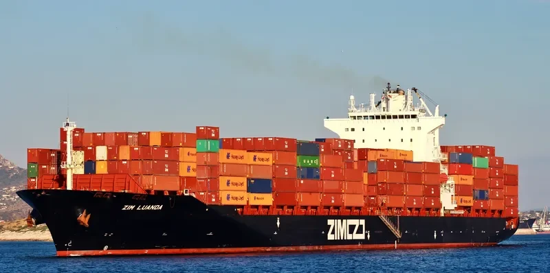 ZIM LUANDA Container Ship IMO 9403229 photo 8
