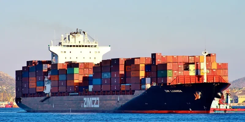 ZIM LUANDA Container Ship IMO 9403229 photo 10