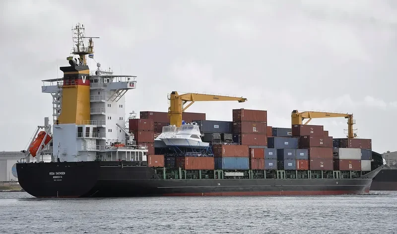 VEGA SACHSEN Container Ship IMO 9403449 photo 7