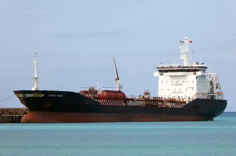 TASING SWAN Tanker IMO 9403891