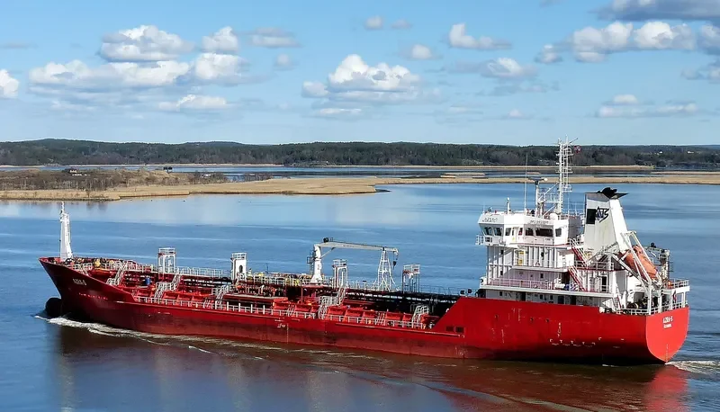 AZRA S Tanker IMO 9403918 photo 7