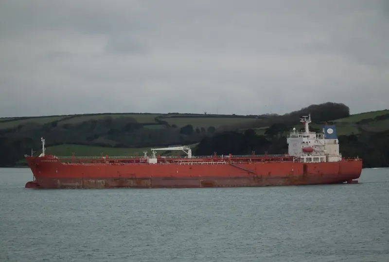 HORIZON EKAVI Tanker IMO 9404223 photo 3