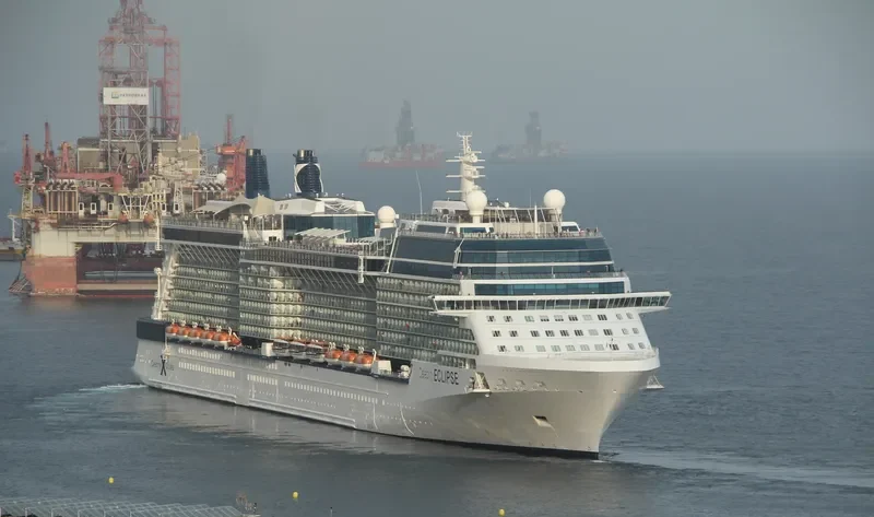 CELEBRITY ECLIPSE Passenger Ship IMO 9404314 photo 5