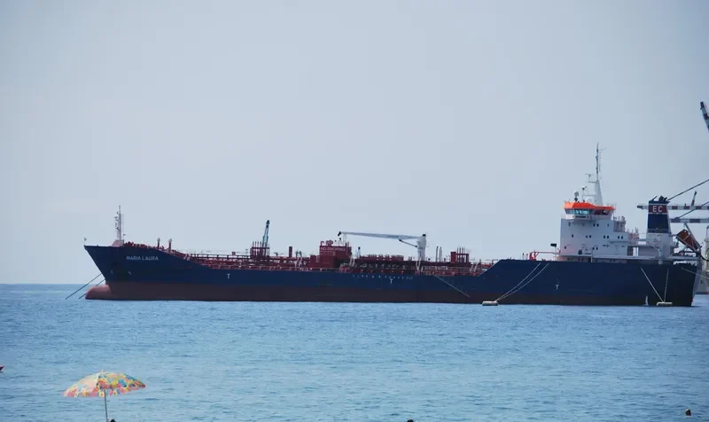 IEVOLI GOLD Tanker IMO 9404376 photo 8
