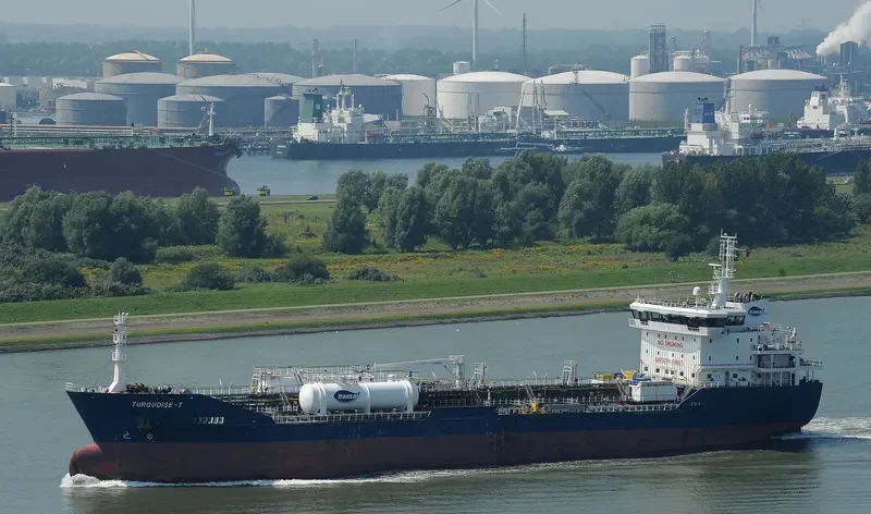 WICKY SPIRIT Tanker IMO 9404388 photo 4